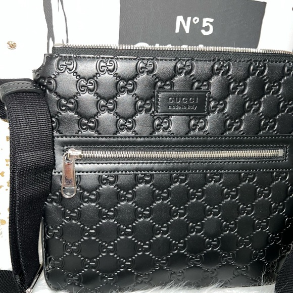 Gucci Black Crossbody Bag - Picture 4 of 16